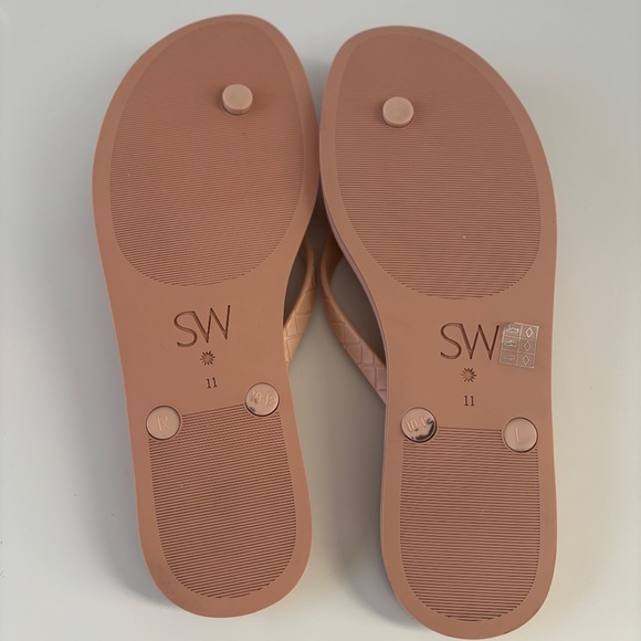 STUART WEITZMAN Embossed Flip Flop In Poudre - Picture 8 of 13